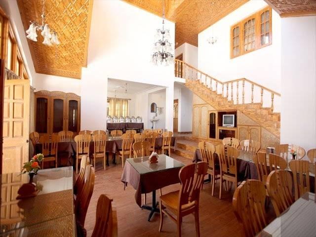 Padma Lodge Keylong Restaurant
